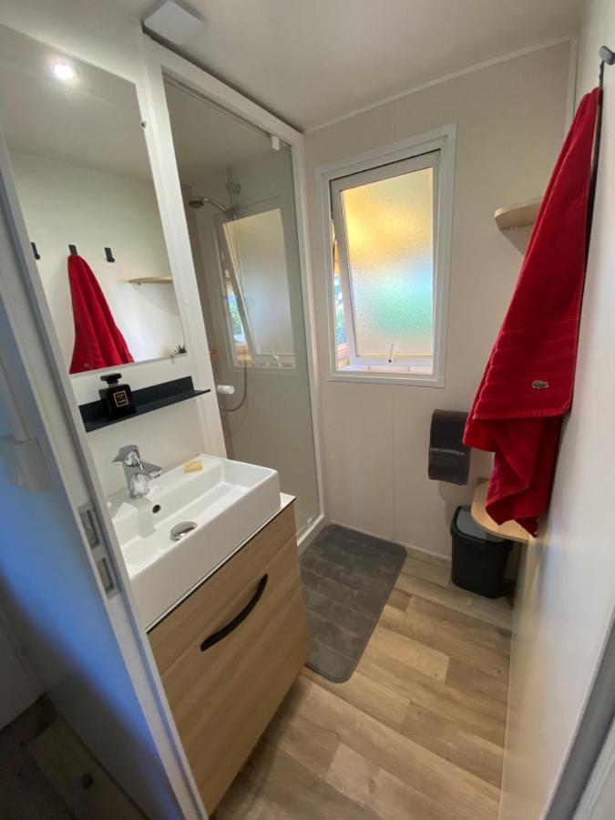 Mobil Home De Charme Fréjus Exteriör bild