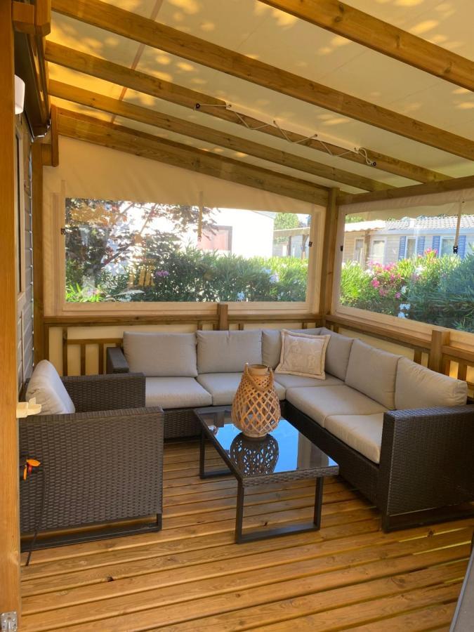 Mobil Home De Charme Fréjus Exteriör bild