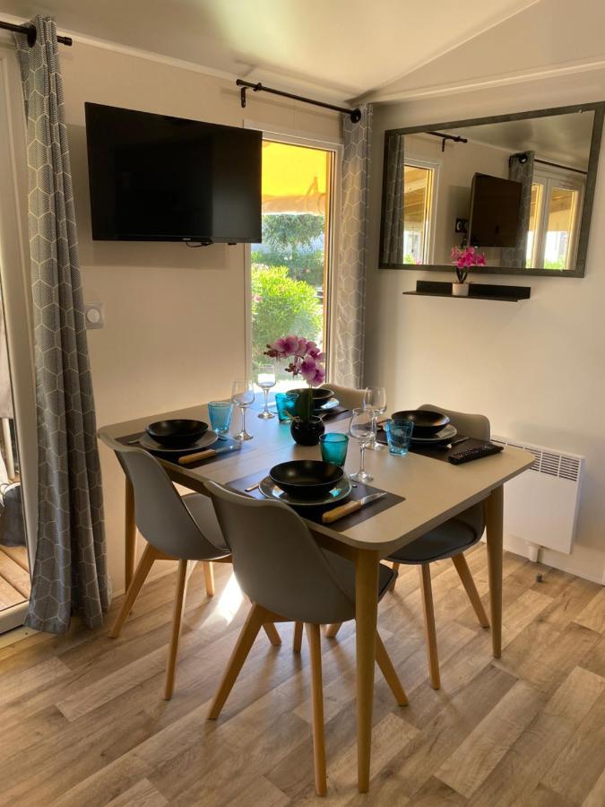Mobil Home De Charme Fréjus Exteriör bild
